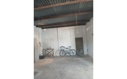 Revente - Maison mitoyenne -
Yecla