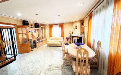 Herverkoop - Villa -
La Romana