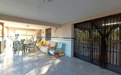 Herverkoop - Villa -
La Romana