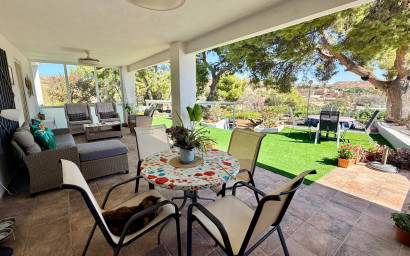 Resale - Villa -
Elche - Center