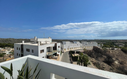 Herverkoop - Herenhuis -
Orihuela Costa - Las Ramblas