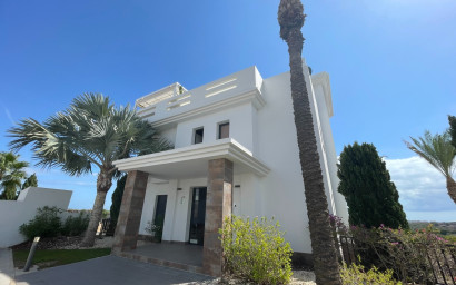 Herverkoop - Herenhuis -
Orihuela Costa - Las Ramblas