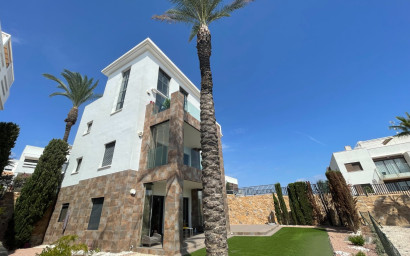 Herverkoop - Herenhuis -
Orihuela Costa - Las Ramblas