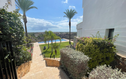 Herverkoop - Herenhuis -
Orihuela Costa - Las Ramblas