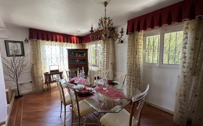 Revente - Villa -
Villamartín