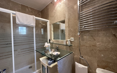 Revente - Villa -
Villamartín