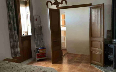 Resale - Finca / Country Property -
Almansa