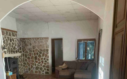 Resale - Finca / Country Property -
Almansa