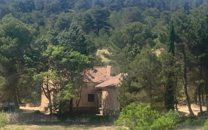 Resale - Finca / Country Property -
Almansa