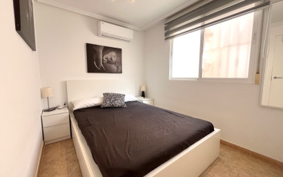 Revente - Maison mitoyenne -
La Mata