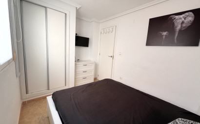 Revente - Maison mitoyenne -
La Mata