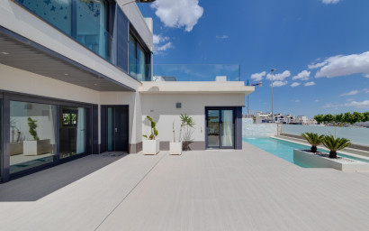 Resale - Villa -
San Miguel de Salinas - Cerro Del Sol