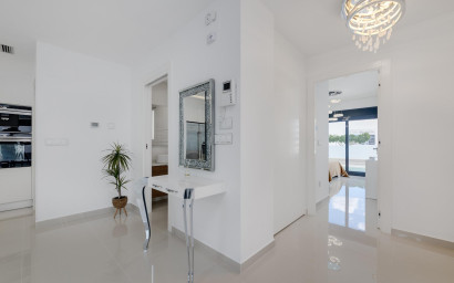 Resale - Villa -
San Miguel de Salinas - Cerro Del Sol