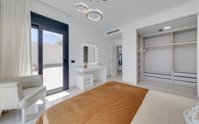 Resale - Villa -
San Miguel de Salinas - Cerro Del Sol