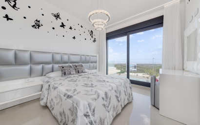 Resale - Villa -
San Miguel de Salinas - Cerro Del Sol