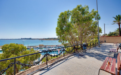 Resale - Townhouse -
Orihuela Costa - La Florida