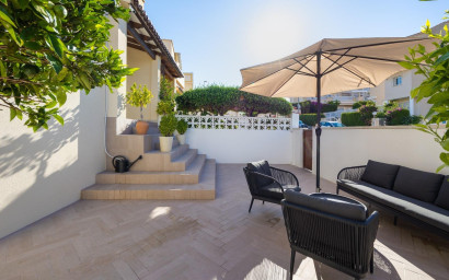 Resale - Townhouse -
Orihuela Costa - La Florida
