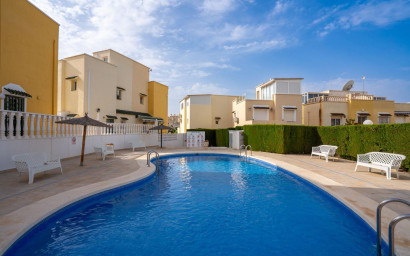 Resale - Townhouse -
Orihuela Costa - La Florida