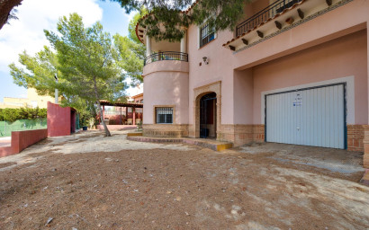 Herverkoop - Villa -
San Miguel de Salinas - Ciudad de las comunicaciones