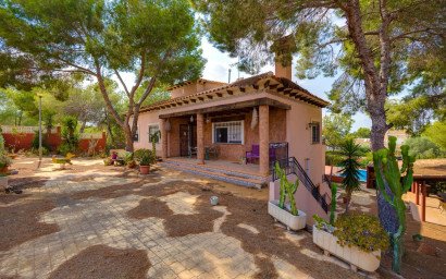 Herverkoop - Villa -
San Miguel de Salinas - Ciudad de las comunicaciones