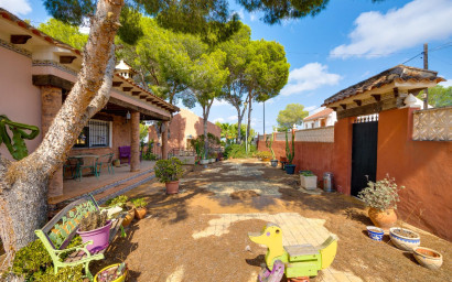 Herverkoop - Villa -
San Miguel de Salinas - Ciudad de las comunicaciones