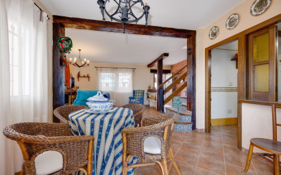 Herverkoop - Villa -
San Miguel de Salinas - Ciudad de las comunicaciones