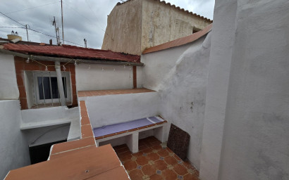 Revente - Maison mitoyenne -
Sax