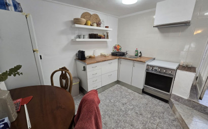 Revente - Maison mitoyenne -
Sax