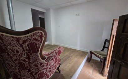 Revente - Maison mitoyenne -
Sax