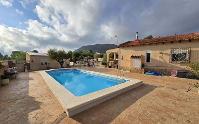 Resale - Villa -
Sax