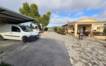 Resale - Villa -
Sax