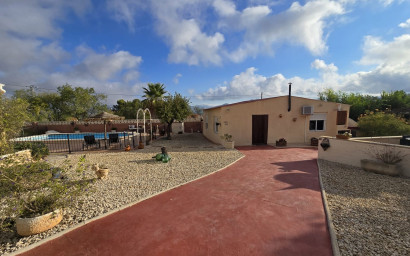 Resale - Villa -
Sax