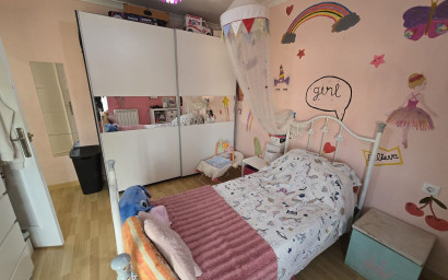 Resale - Villa -
Sax