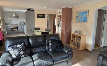 Resale - Villa -
Sax