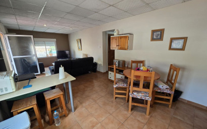 Resale - Villa -
Sax