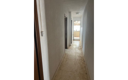 Herverkoop - Landhuis -
Yecla