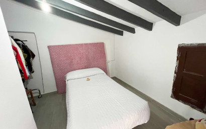 Herverkoop - Herenhuis -
Hondón de los Fráiles