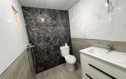 Herverkoop - Herenhuis -
Hondón de los Fráiles