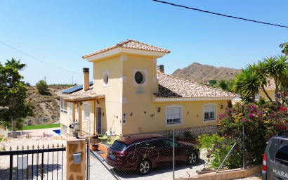 Resale - Villa -
Abanilla
