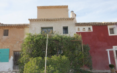 Resale - Finca / Country Property -
Pinoso - Pinoso Alicante