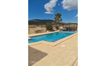 Herverkoop - Landhuis -
Lel - Lel Alicante