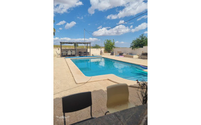 Herverkoop - Landhuis -
Lel - Lel Alicante