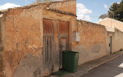 Resale - Townhouse -
Úbeda - Úbeda Alicante