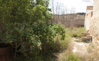 Resale - Townhouse -
Úbeda - Úbeda Alicante