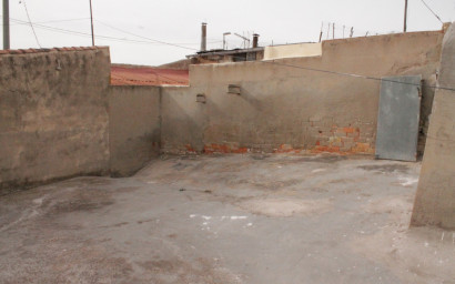 Resale - Townhouse -
Pinoso - Pinoso Alicante