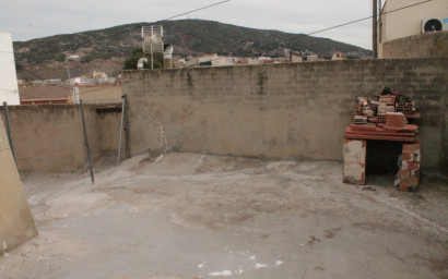 Resale - Townhouse -
Pinoso - Pinoso Alicante