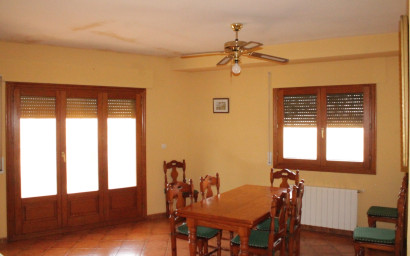 Resale - Townhouse -
Pinoso - Pinoso Alicante