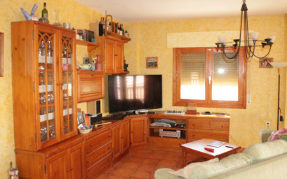 Resale - Townhouse -
Pinoso - Pinoso Alicante