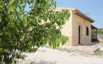 Resale - Finca / Country Property -
Pinoso - Pinoso Alicante