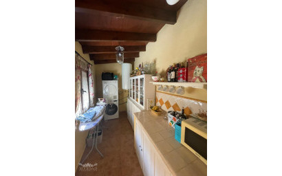 Resale - Townhouse -
Pinoso - Pinoso Alicante